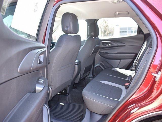 new 2025 Chevrolet TrailBlazer car, priced at $26,800