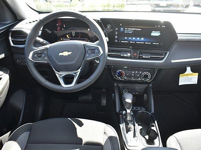 new 2025 Chevrolet TrailBlazer car, priced at $26,800