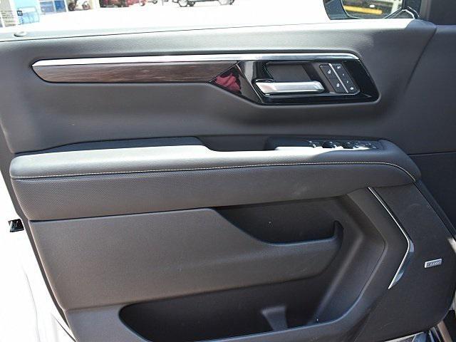 used 2025 Chevrolet Suburban car, priced at $78,998
