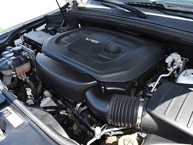 used 2017 Jeep Grand Cherokee car, priced at $17,398