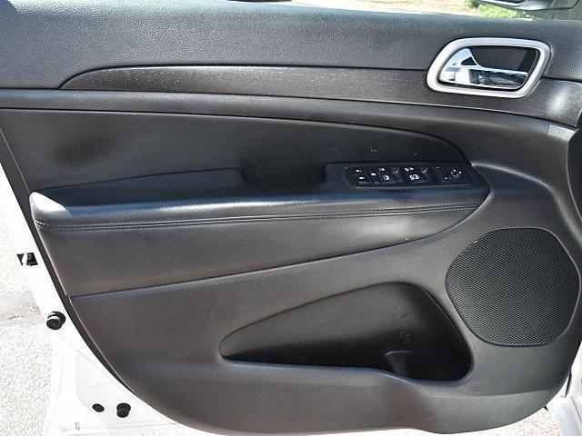 used 2017 Jeep Grand Cherokee car, priced at $17,398