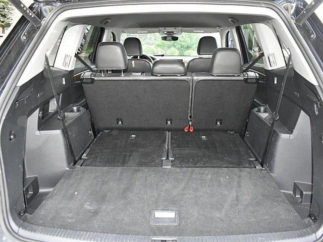 used 2024 Volkswagen Atlas car, priced at $33,098