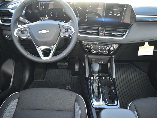 new 2025 Chevrolet TrailBlazer car, priced at $26,200