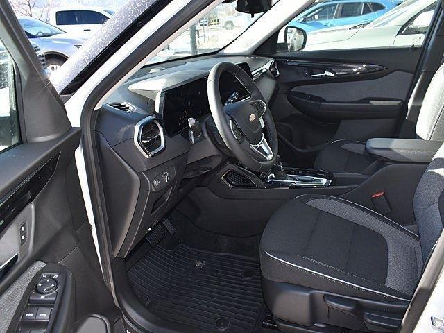 new 2025 Chevrolet TrailBlazer car, priced at $26,200