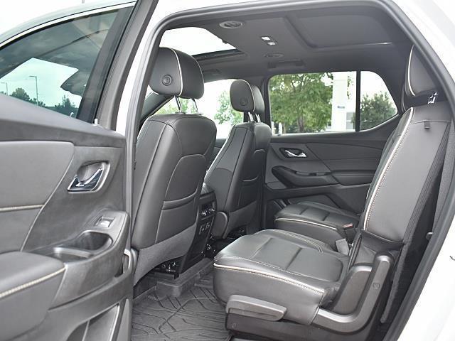 used 2023 Chevrolet Traverse car, priced at $35,903