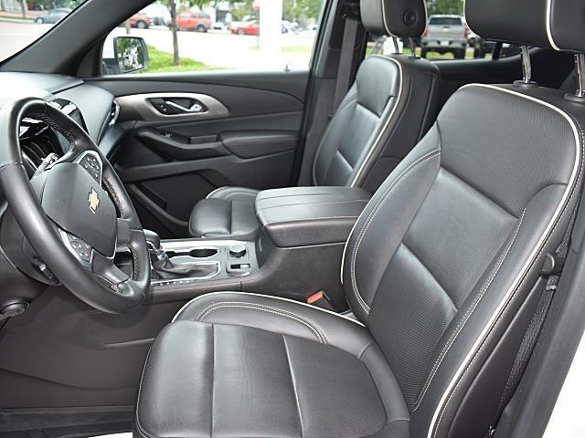 used 2023 Chevrolet Traverse car, priced at $35,903