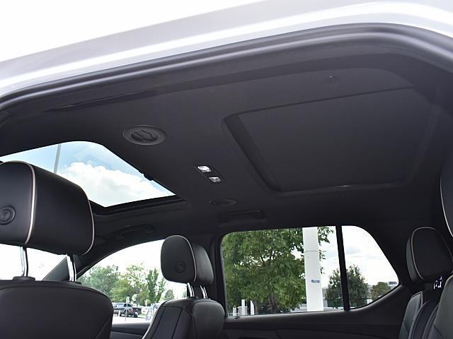 used 2023 Chevrolet Traverse car, priced at $35,903