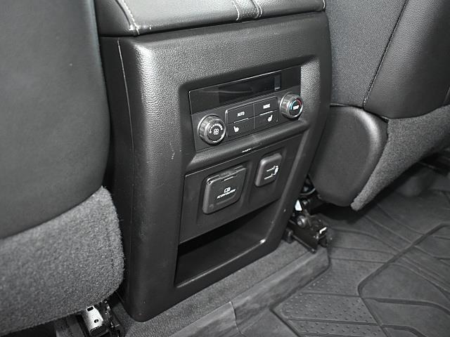 used 2023 Chevrolet Traverse car, priced at $35,903