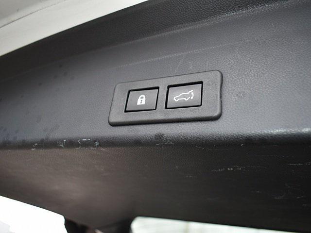 used 2022 Subaru Ascent car, priced at $27,098