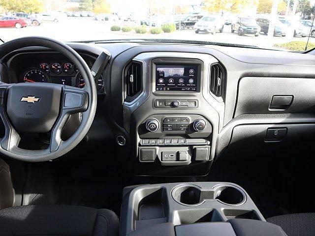 new 2025 Chevrolet Silverado 1500 car, priced at $40,000