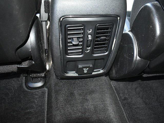used 2015 Jeep Grand Cherokee car, priced at $16,398