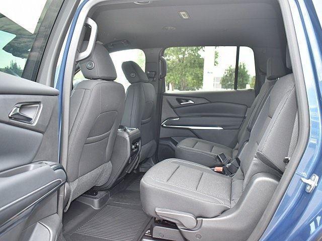 new 2026 Chevrolet Traverse car, priced at $45,199