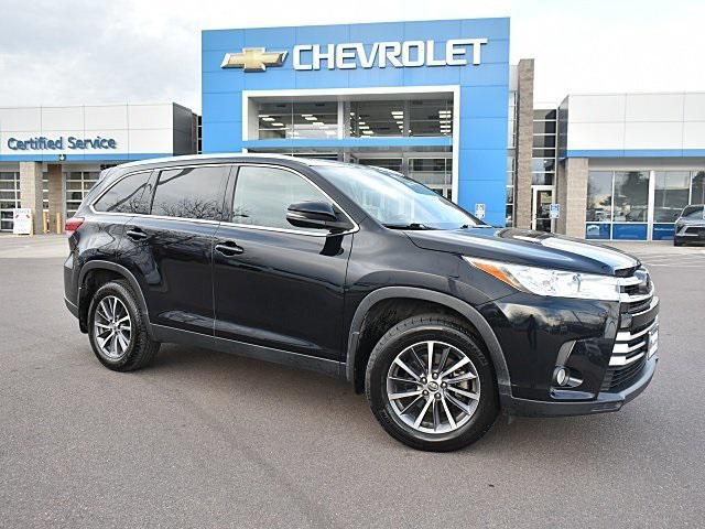 used 2019 Toyota Highlander car, priced at $27,798