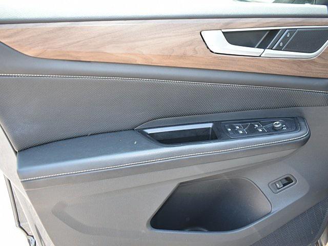 used 2024 Volkswagen Atlas car, priced at $33,698