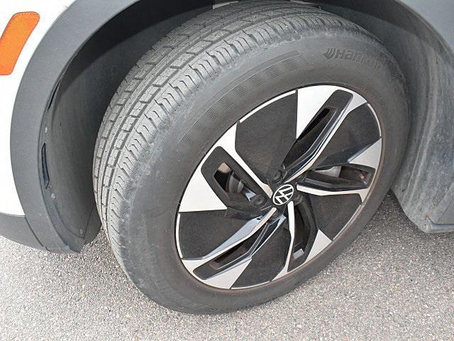 used 2021 Volkswagen ID.4 car, priced at $22,098