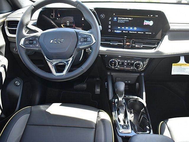 new 2025 Chevrolet TrailBlazer car, priced at $30,200