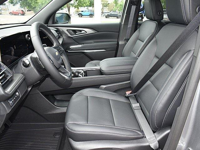 new 2026 Chevrolet Traverse car, priced at $47,069