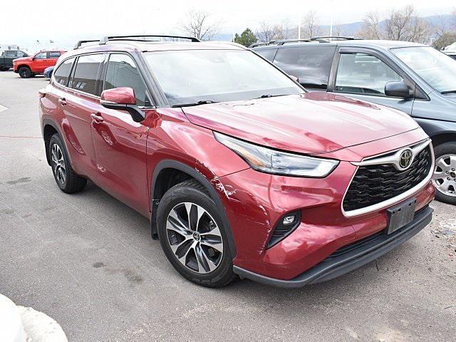 used 2022 Toyota Highlander car, priced at $36,998
