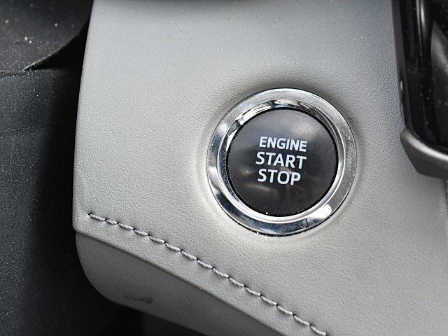 used 2022 Toyota Highlander car, priced at $33,798