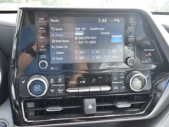 used 2022 Toyota Highlander car, priced at $33,798