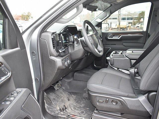 new 2025 Chevrolet Silverado 1500 car, priced at $52,800