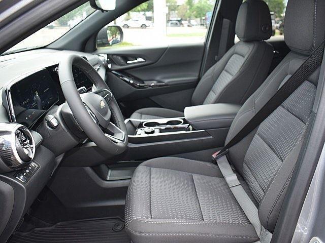 new 2026 Chevrolet Equinox car, priced at $32,460