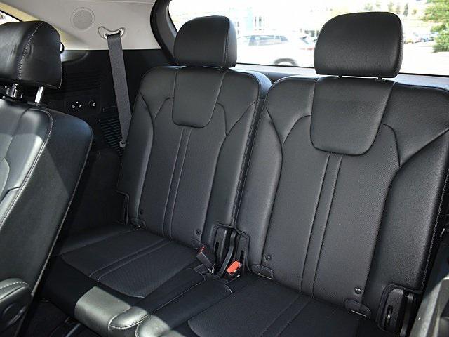 used 2022 Kia Sorento car, priced at $28,898