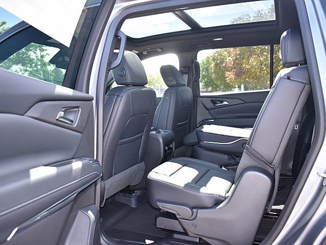 new 2026 Chevrolet Traverse car, priced at $47,288