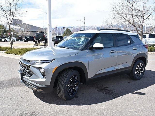 new 2025 Chevrolet TrailBlazer car, priced at $30,200