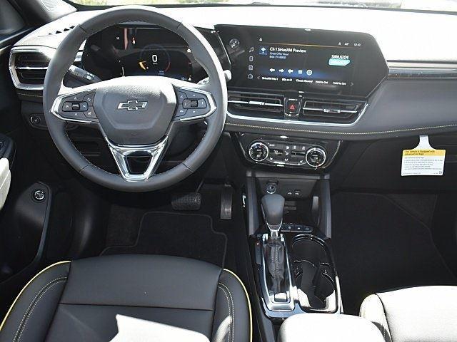 new 2025 Chevrolet TrailBlazer car, priced at $30,200