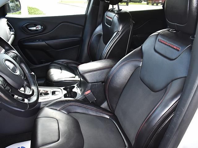 used 2019 Jeep Cherokee car, priced at $18,303