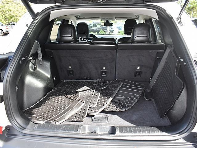 used 2019 Jeep Cherokee car, priced at $18,303