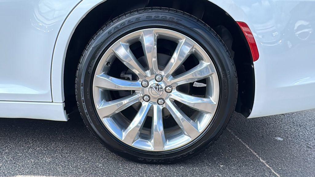 used 2019 Chrysler 300 car, priced at $18,998