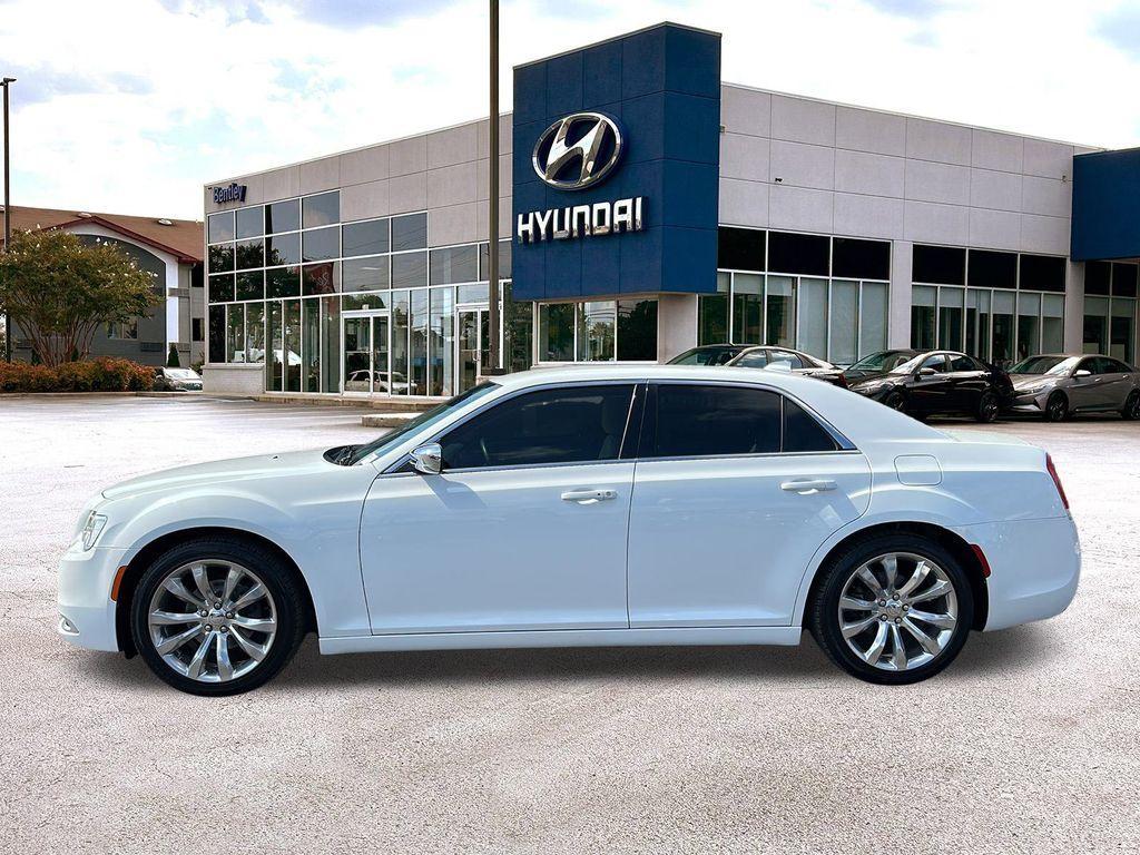 used 2019 Chrysler 300 car, priced at $18,998