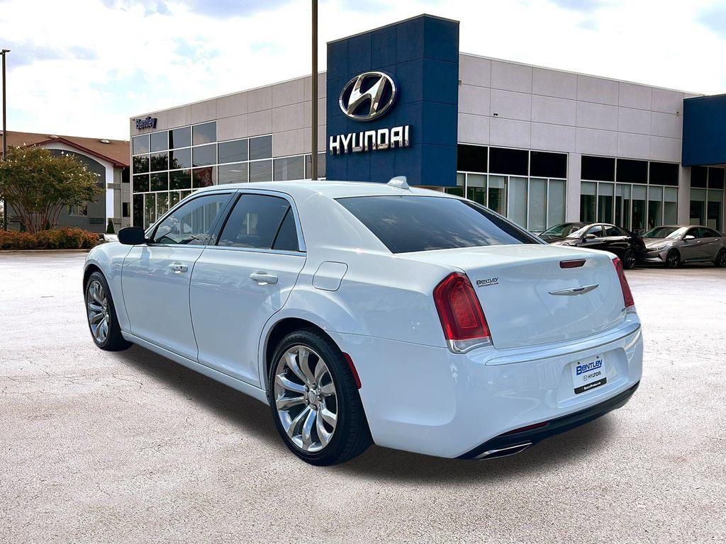 used 2019 Chrysler 300 car, priced at $18,998