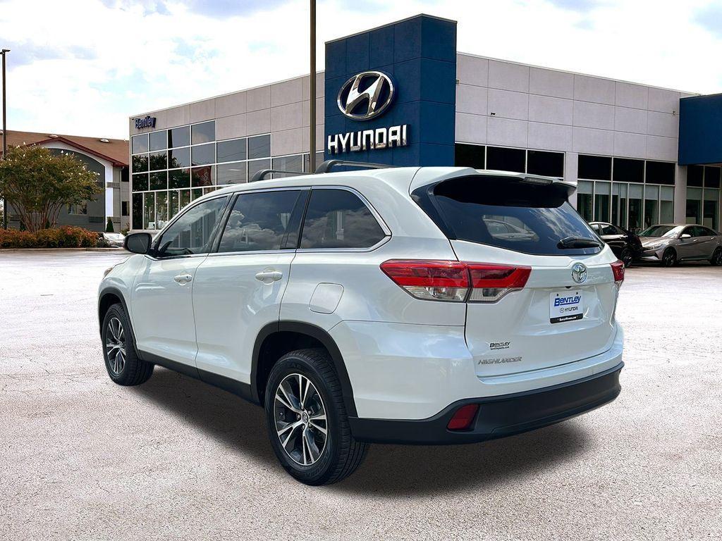 used 2019 Toyota Highlander car, priced at $18,950