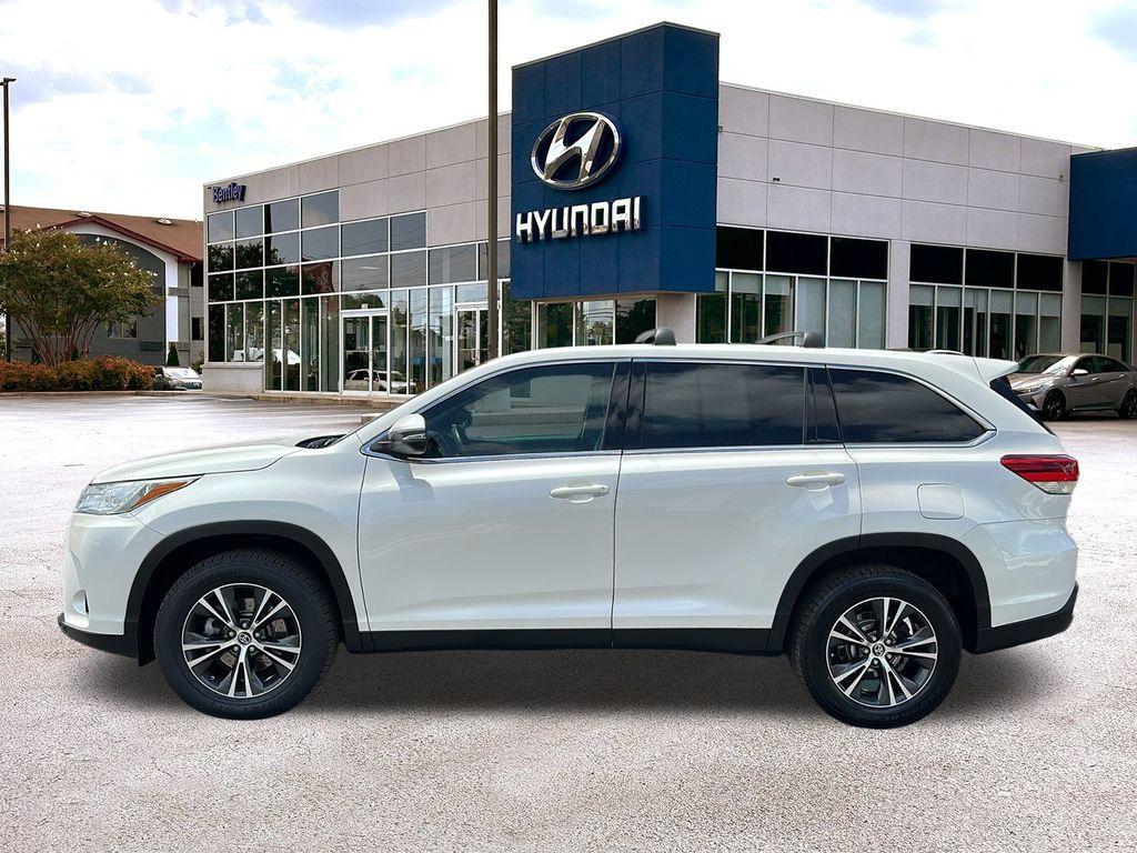 used 2019 Toyota Highlander car, priced at $18,950