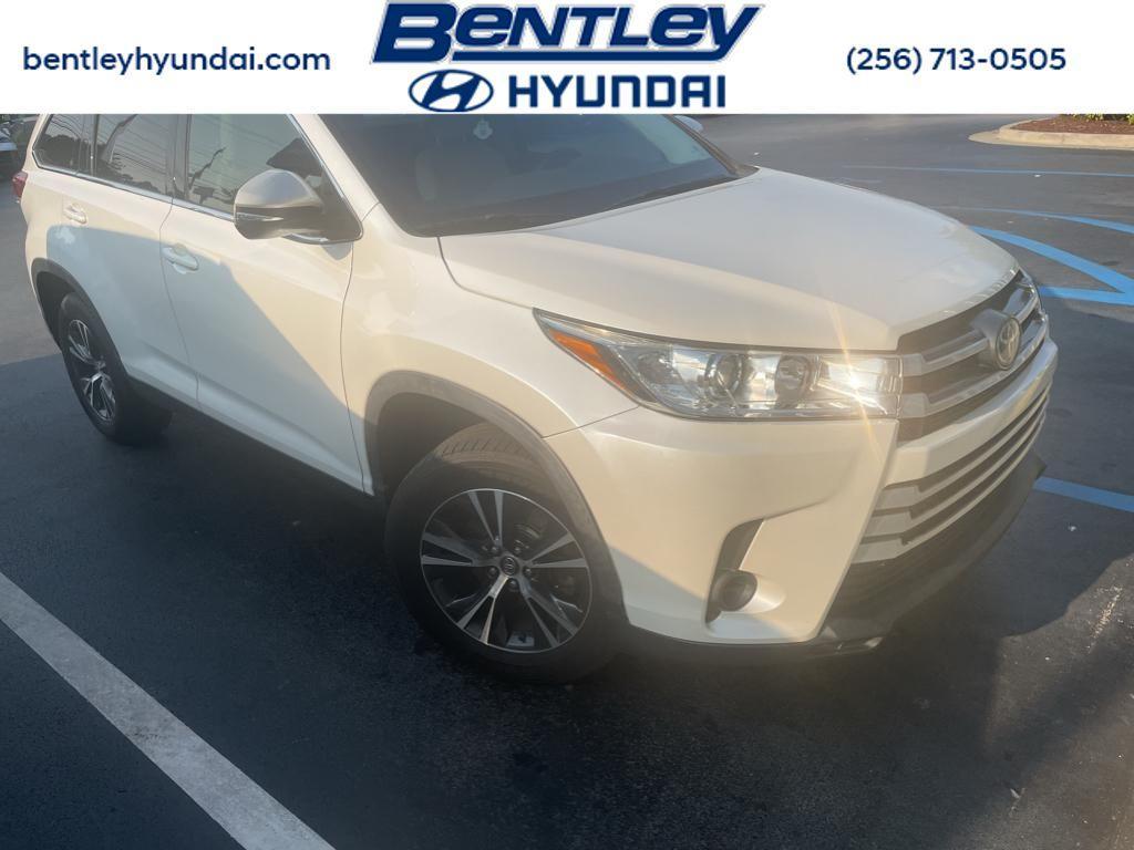 used 2019 Toyota Highlander car, priced at $18,950