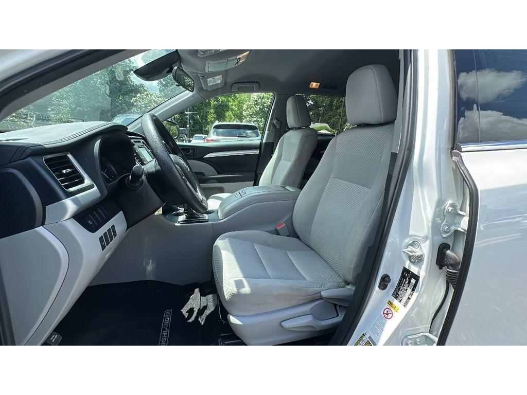 used 2019 Toyota Highlander car, priced at $18,950