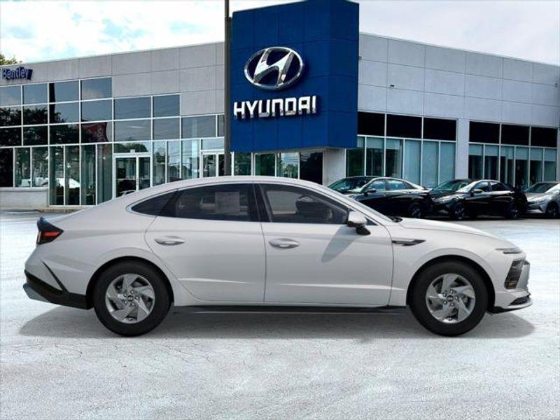new 2025 Hyundai Sonata car, priced at $27,815