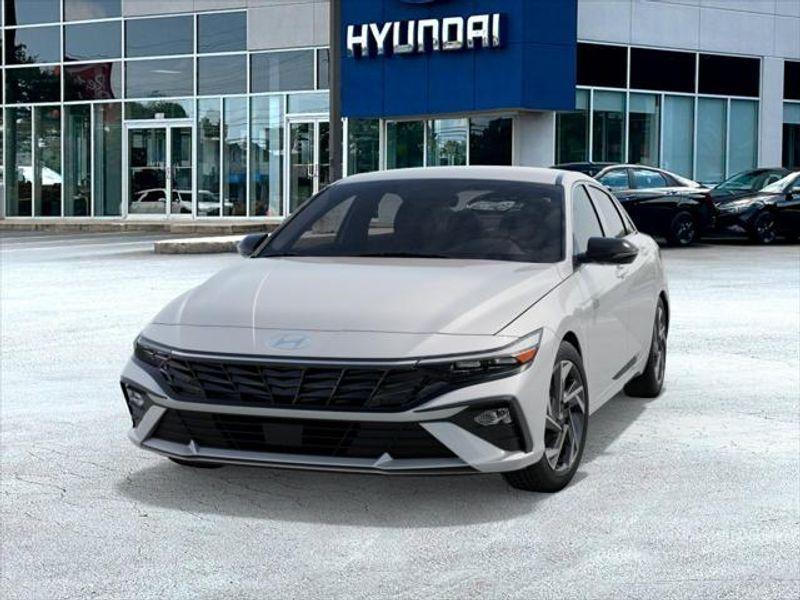 new 2025 Hyundai Elantra car, priced at $25,565