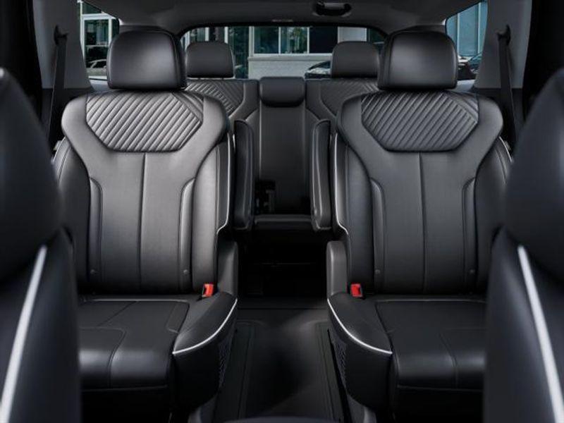 new 2025 Hyundai Palisade car, priced at $45,205