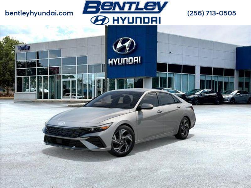 new 2025 Hyundai Elantra car, priced at $26,652