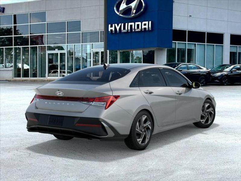 new 2025 Hyundai Elantra car, priced at $26,652
