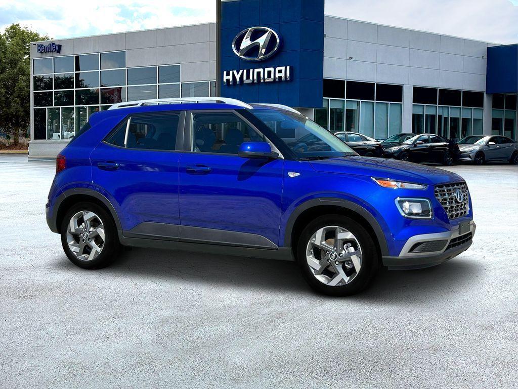 new 2025 Hyundai Venue car, priced at $22,714
