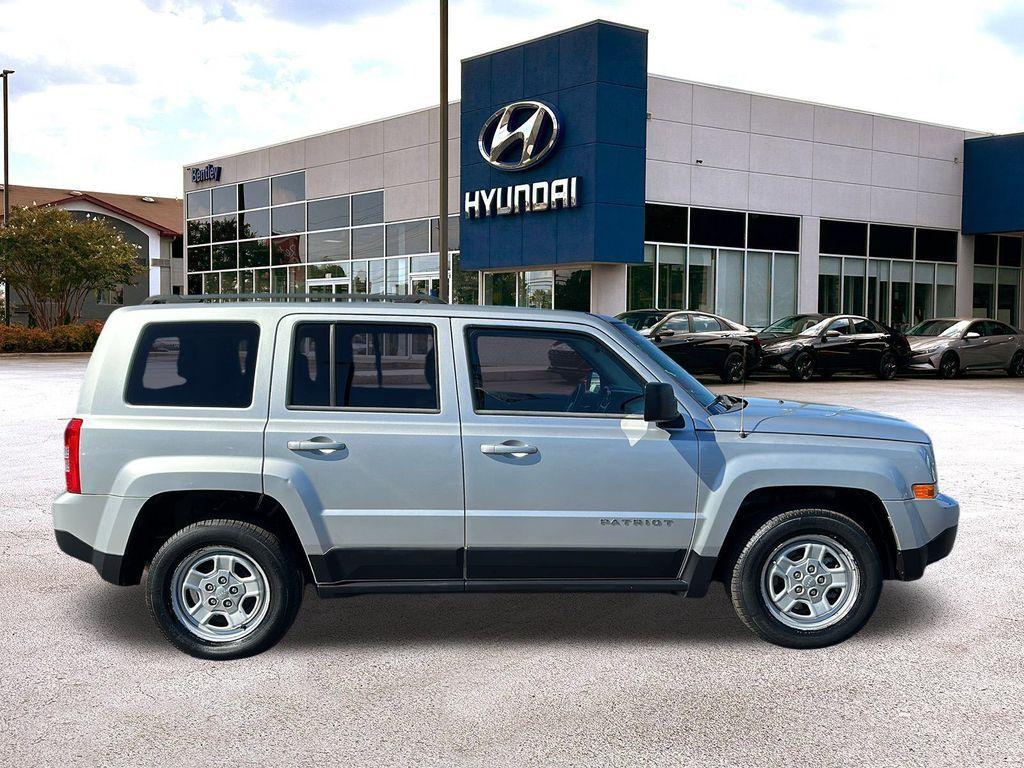 used 2013 Jeep Patriot car, priced at $4,000