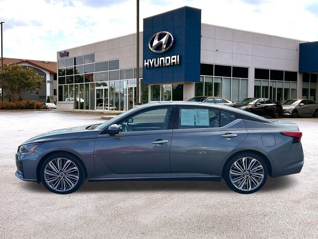 used 2023 Nissan Altima car, priced at $24,393