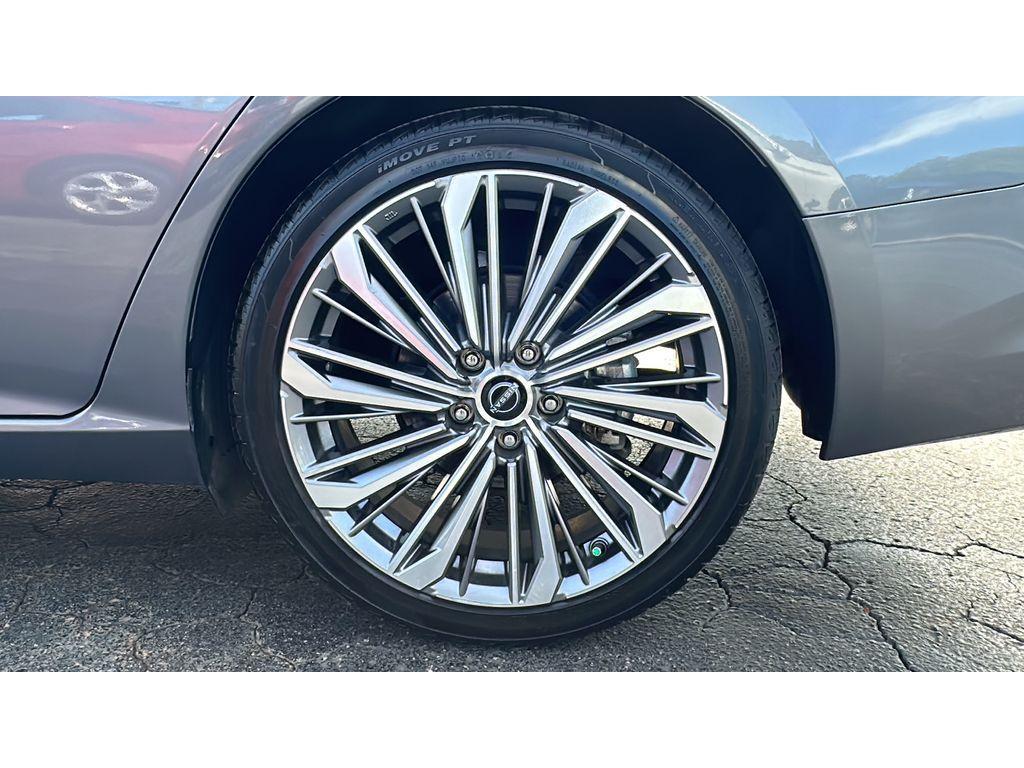 used 2023 Nissan Altima car, priced at $24,393