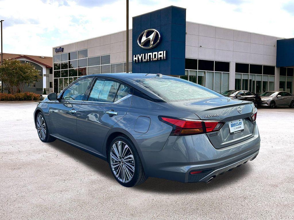 used 2023 Nissan Altima car, priced at $24,393