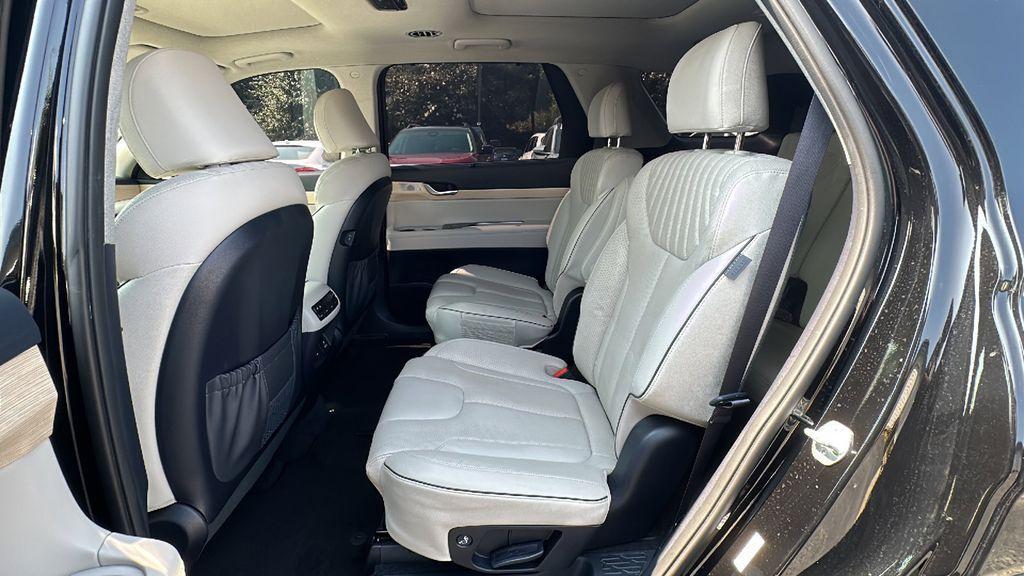 used 2023 Hyundai Palisade car, priced at $35,687